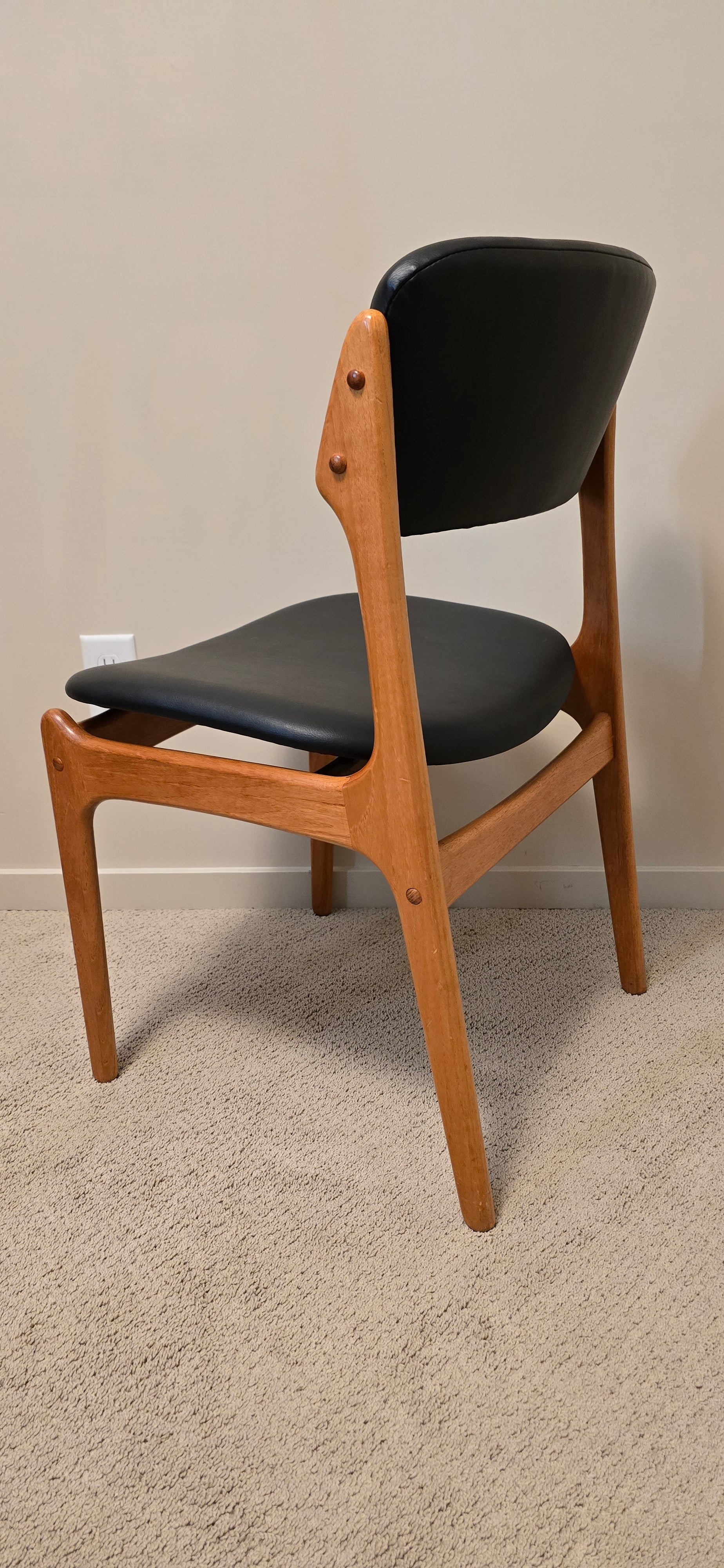 Erik Buck for O.D. Mobler Teak Dining Chairs x6