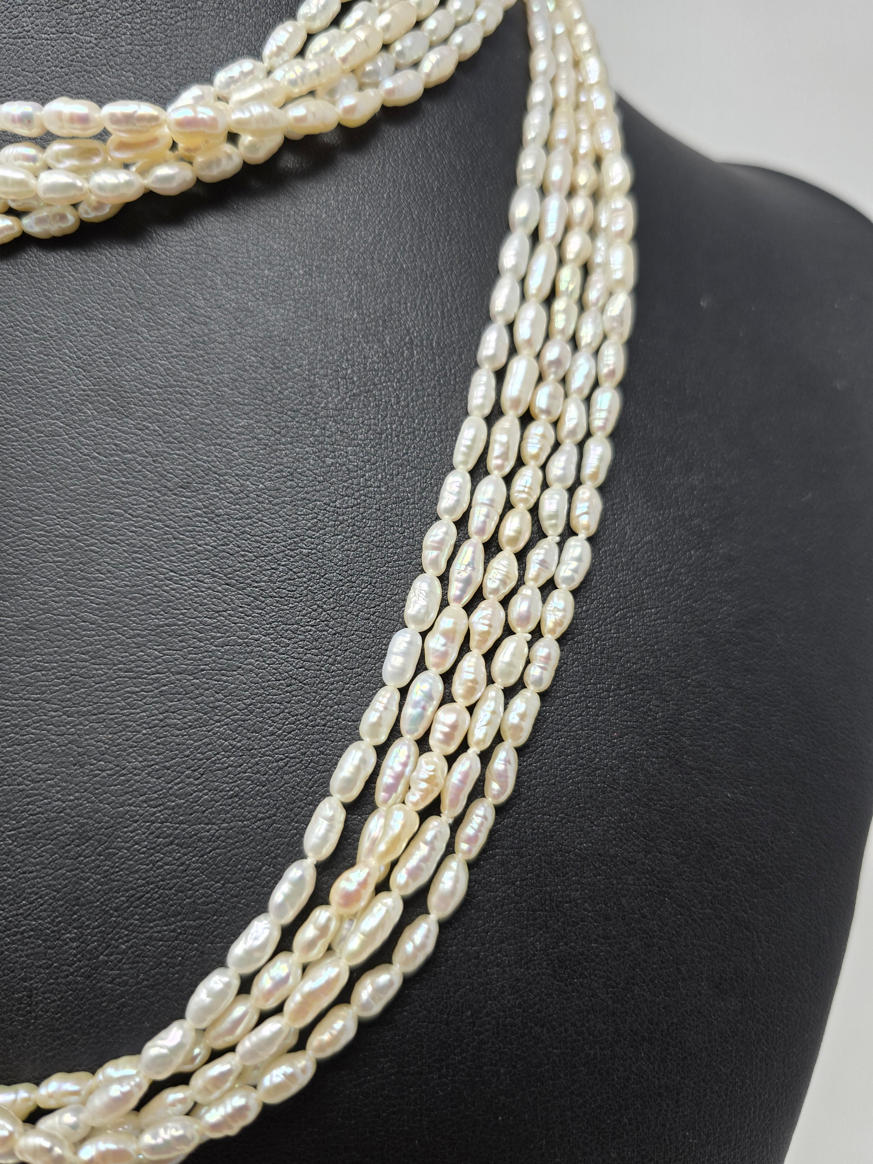 Single Strand of Rice Pearl Necklace