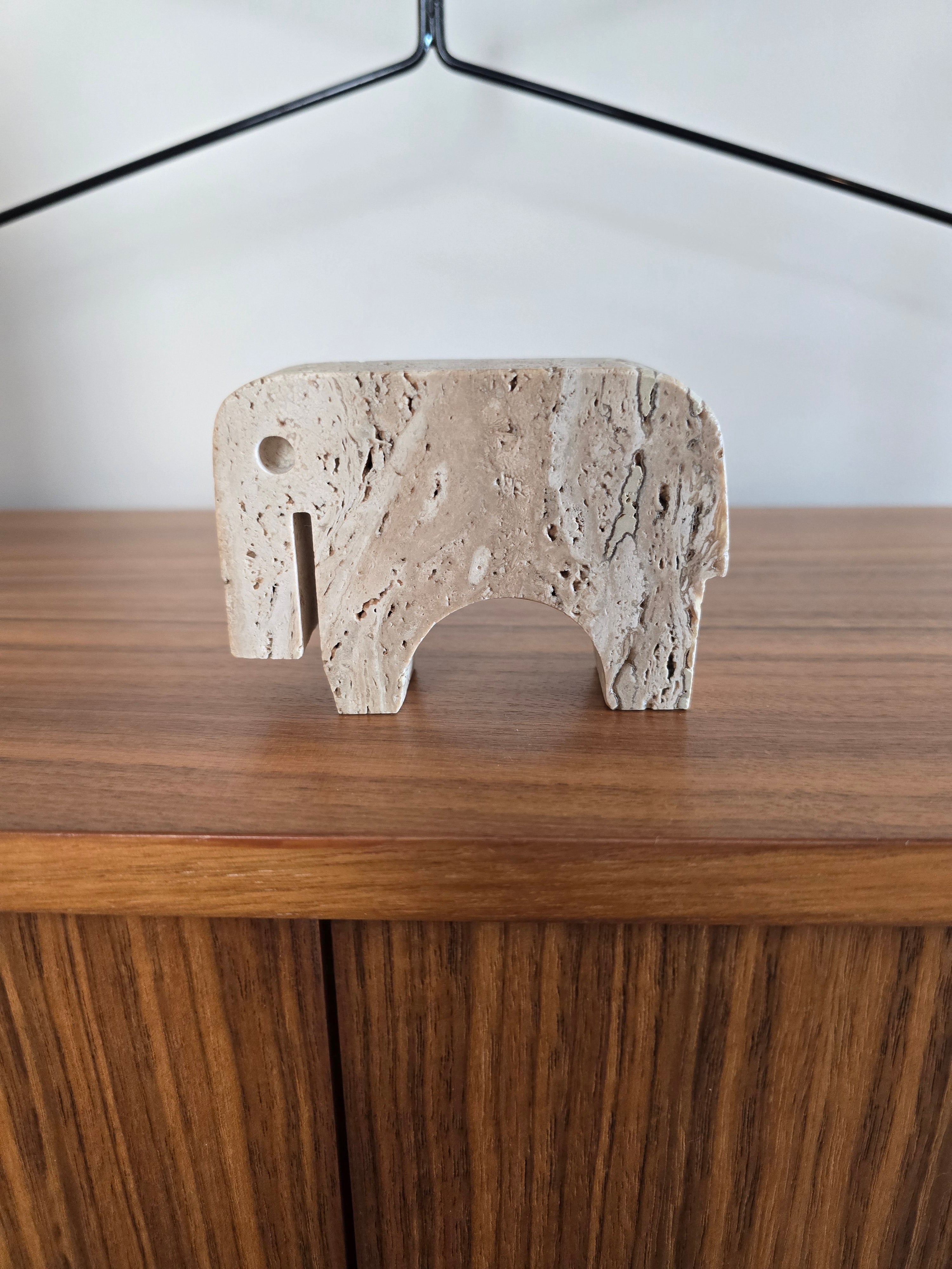 Fratteli Mannelli Travertine Animals