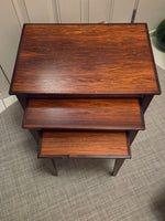 Kvalitet Form & Funktion Rosewood Nesting Tables