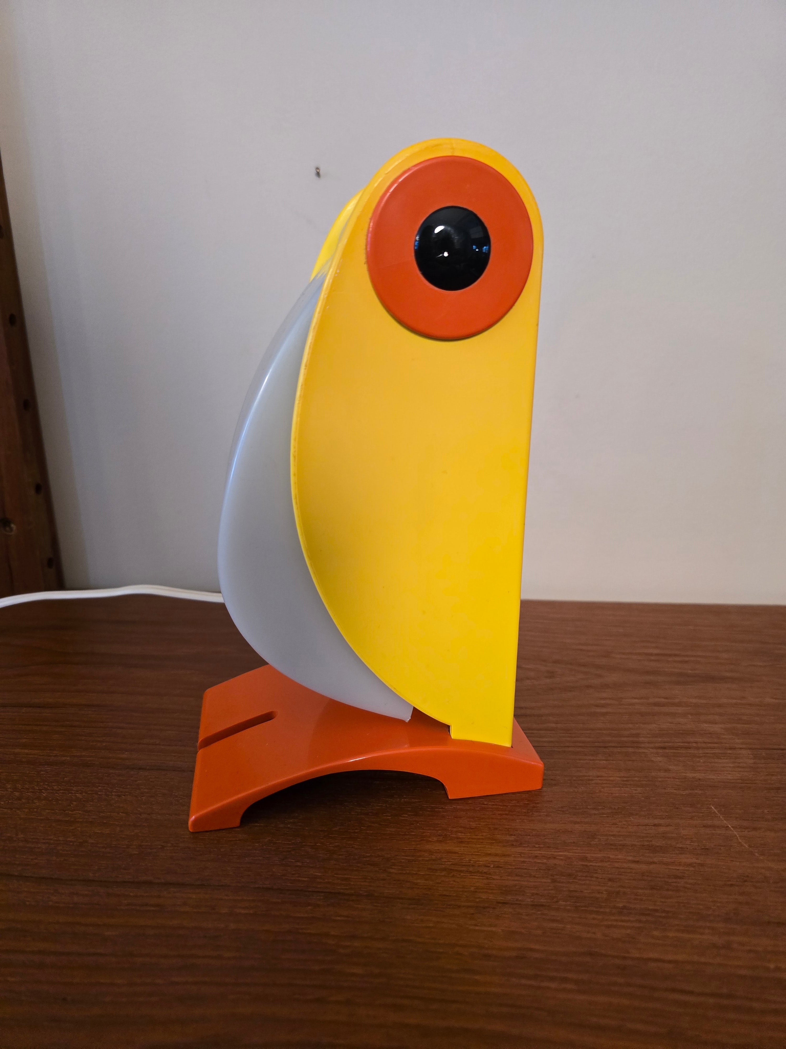 Old Timer Ferrari Toucan Lamp