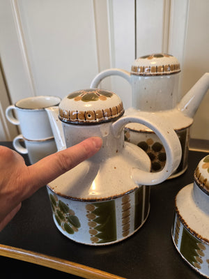 Midwinter Hazelwood Coffee & Tea Service for 6