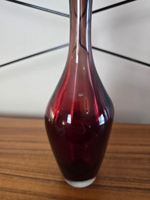 Aseda Deep Red Trumpet Vase