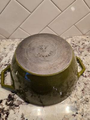 Copco D2 Cast Iron Dutch Oven