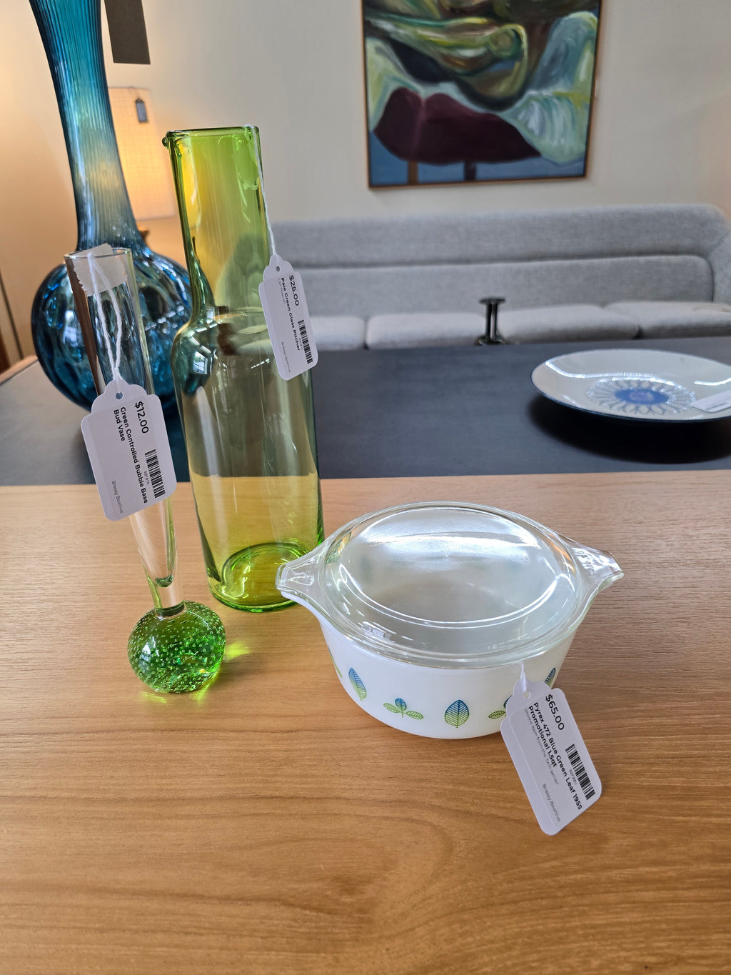 Controlled Bubble Base Bud Vase