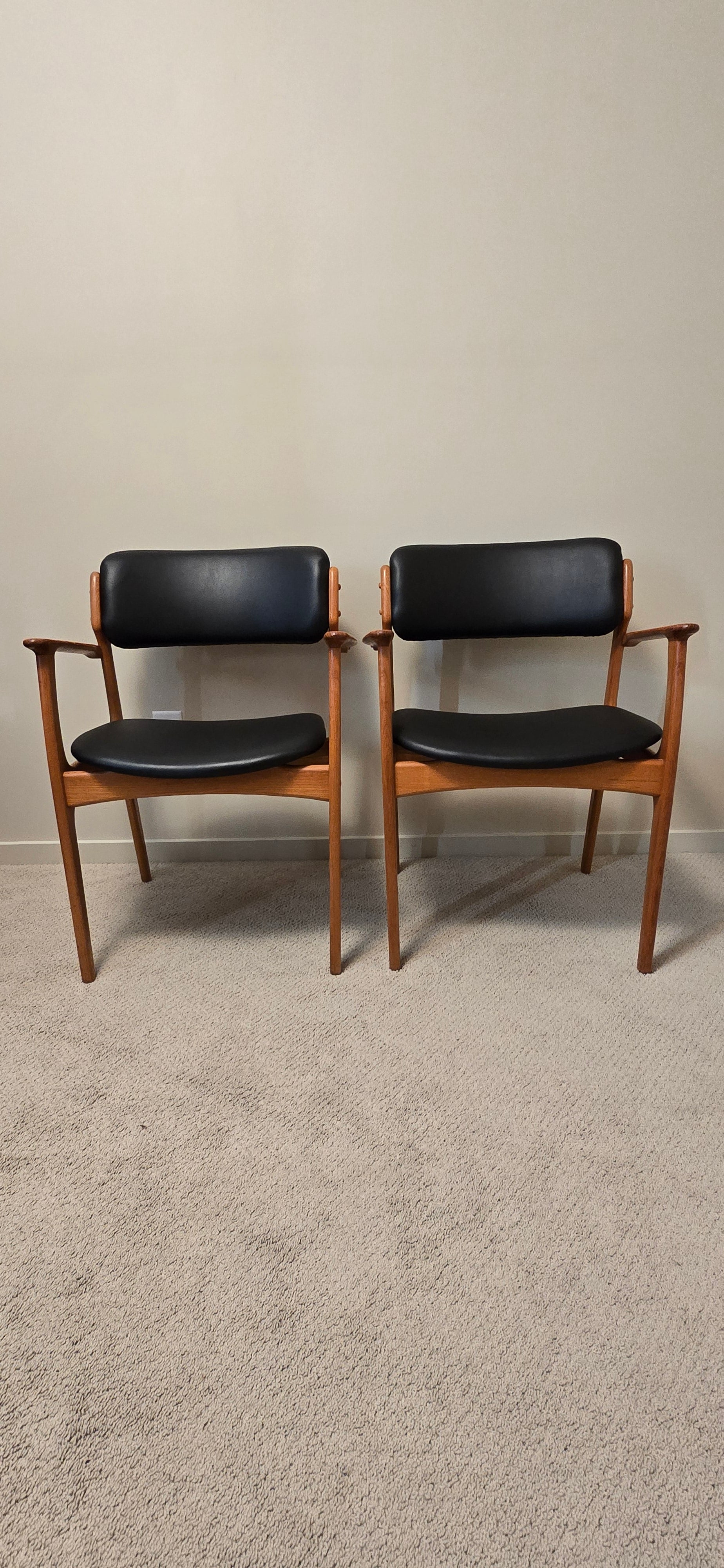 Erik Buck for O.D. Mobler Teak Dining Chairs x6