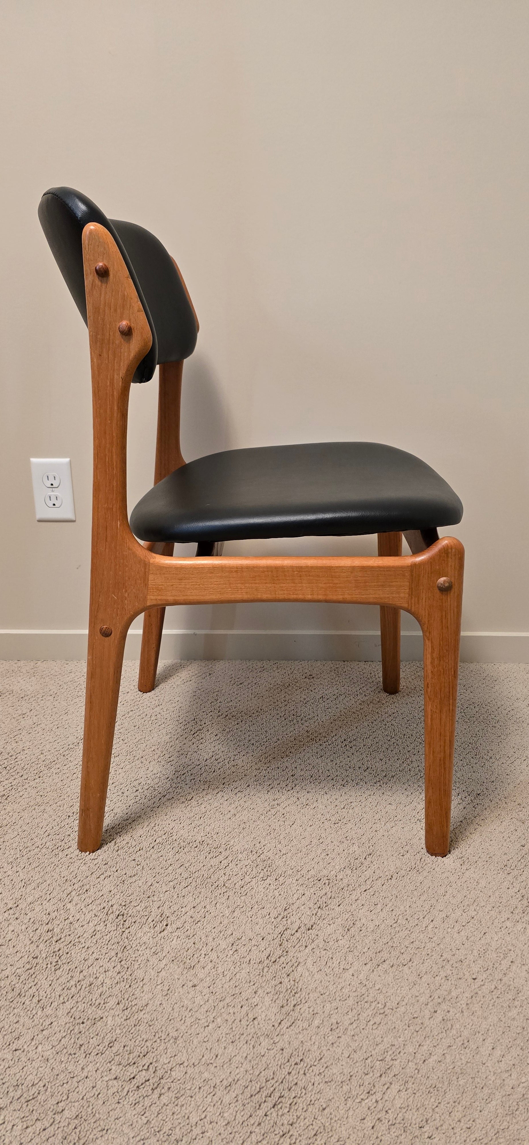 Erik Buck for O.D. Mobler Teak Dining Chairs x6
