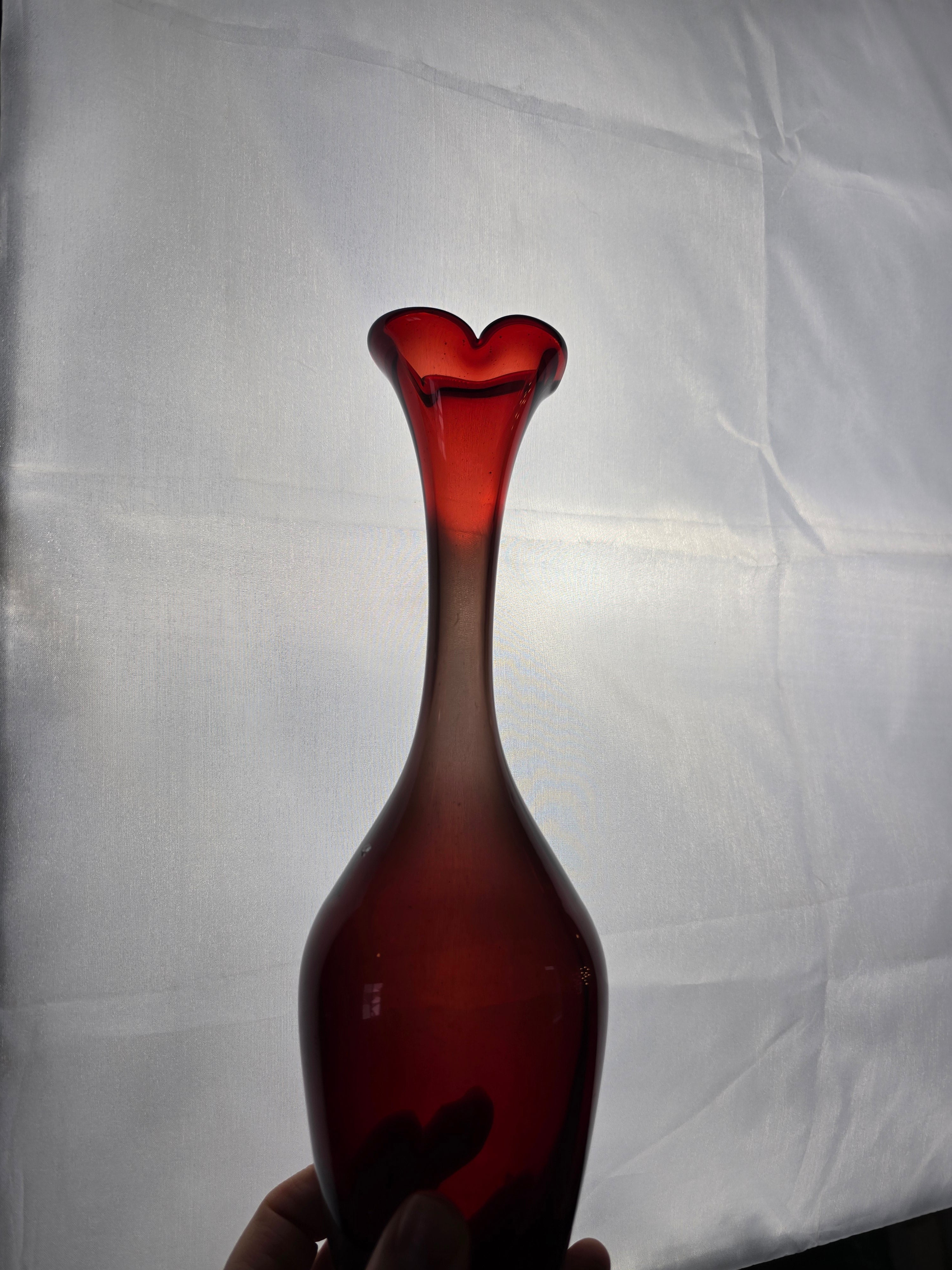 Aseda Deep Red Trumpet Vase