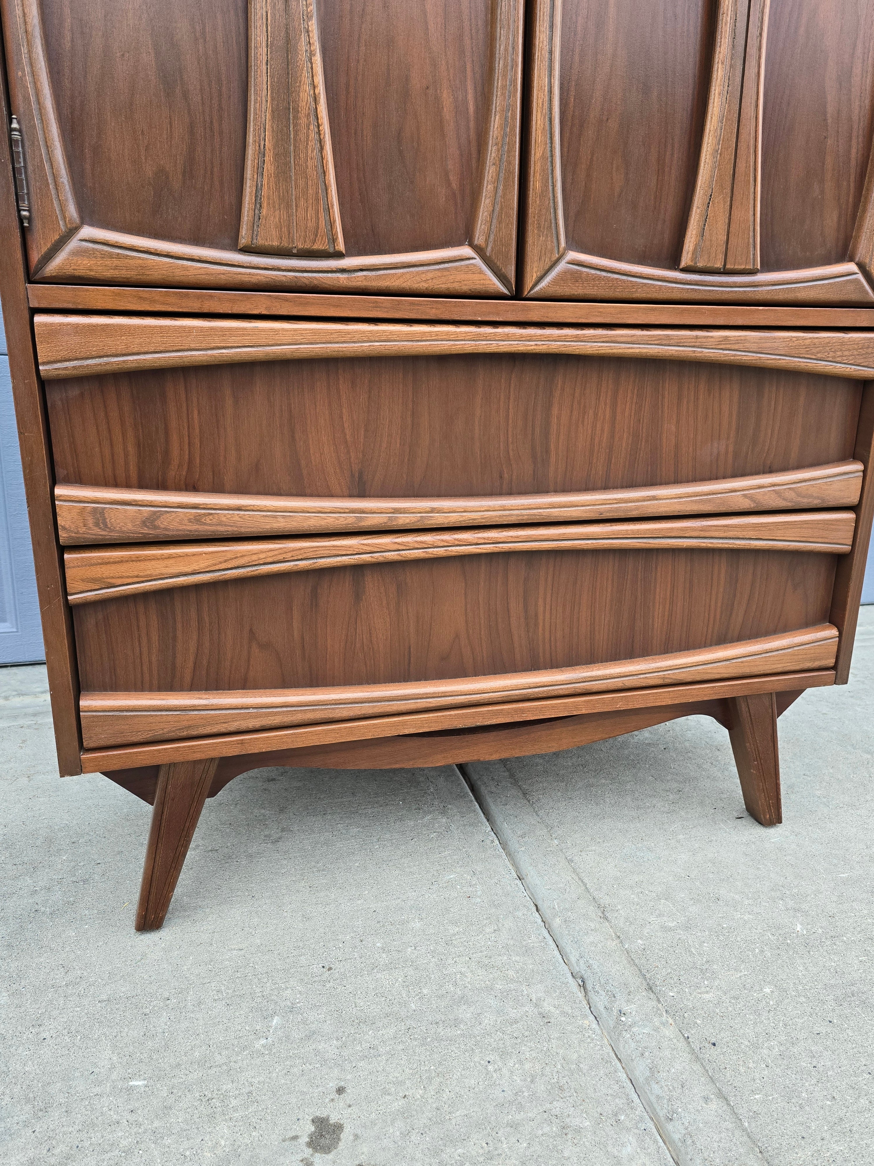 Upright Cedar Chest with Drawers