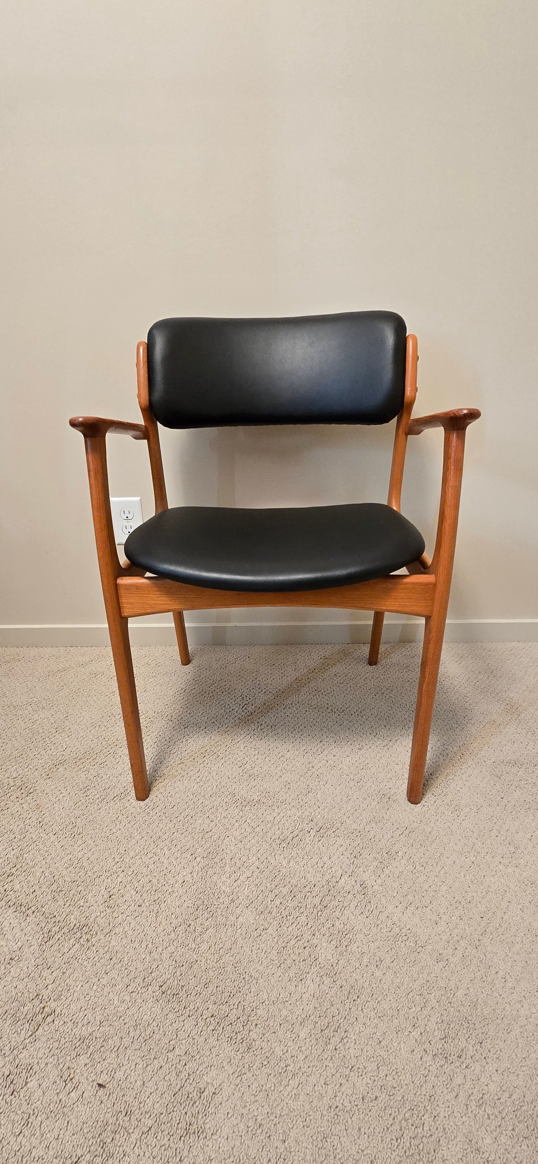 Erik Buck for O.D. Mobler Teak Dining Chairs x6