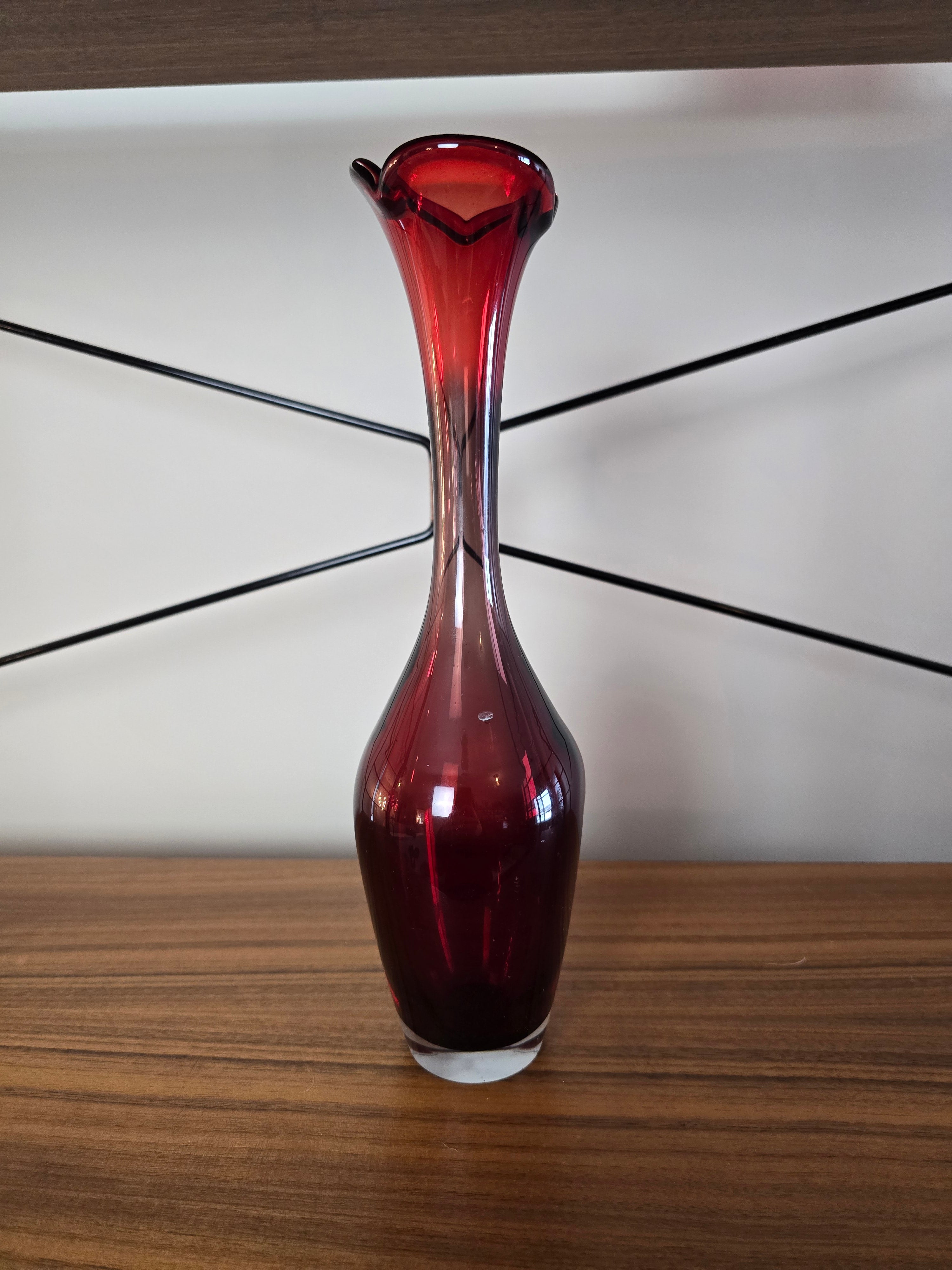 Aseda Deep Red Trumpet Vase