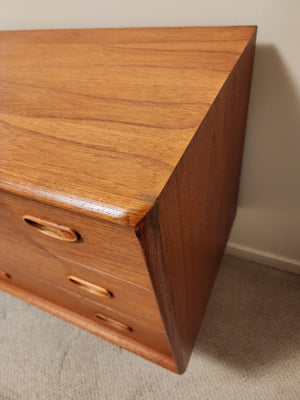 Teak 9 Drawer Dresser