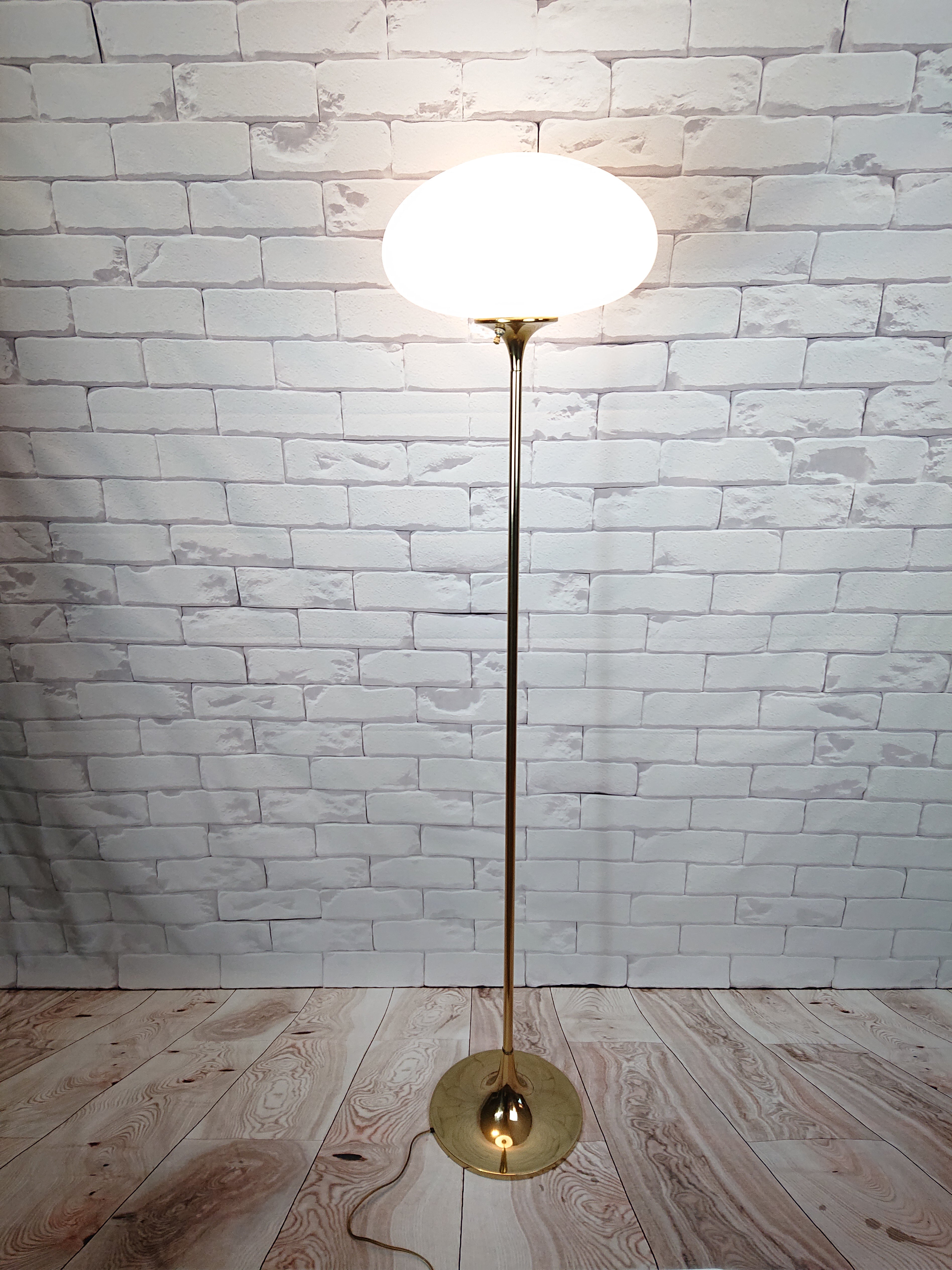 Laurel Mushroom Brass Floor Lamp