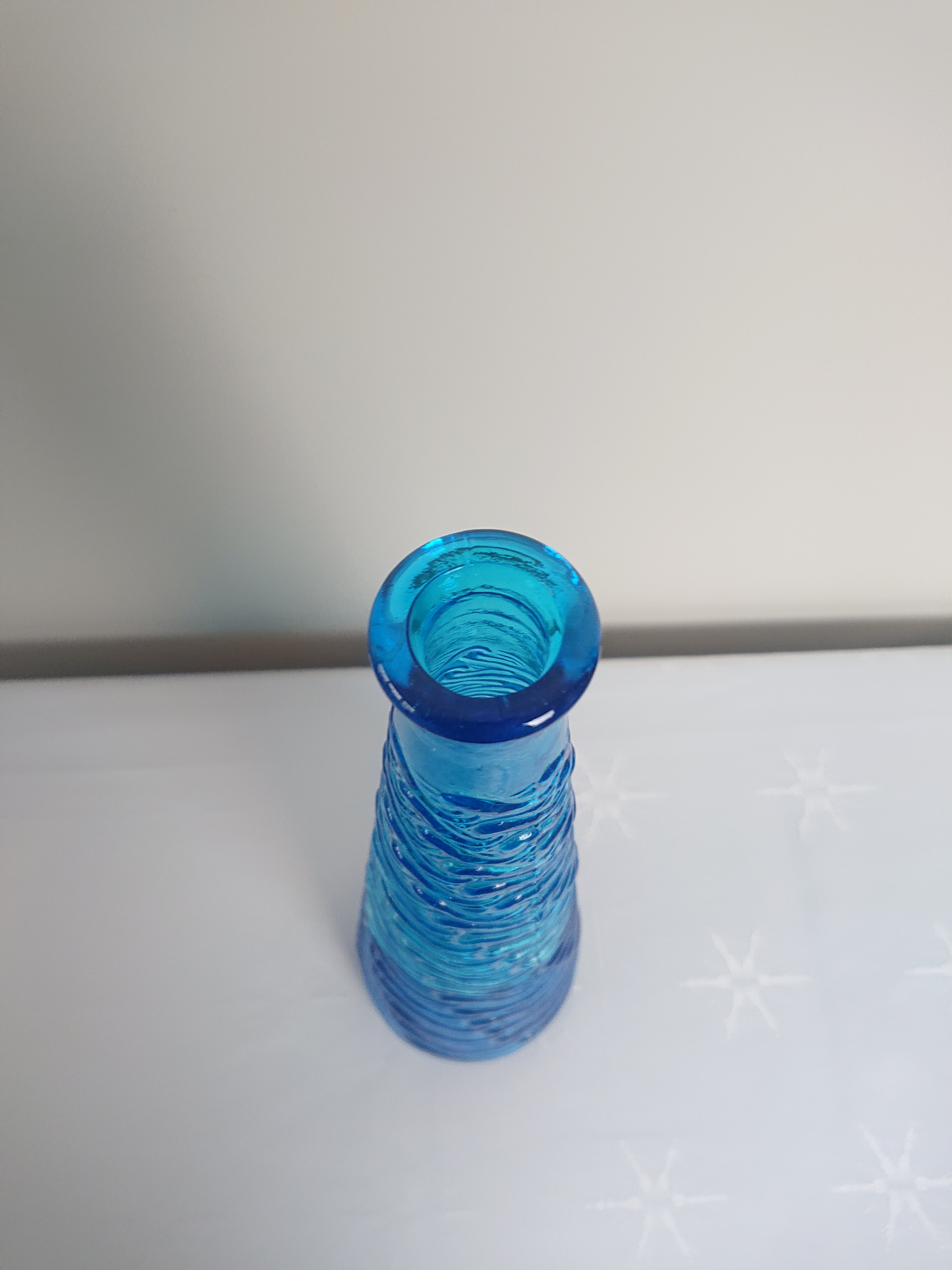 Genie Bottle Decanter Blue 'Wave' Pattern w/out Stopper – Brassy Beehive